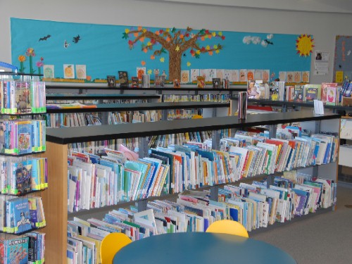 Pacific Beach/Taylor Branch Library; photograph by Robert Quade aka digitalBob